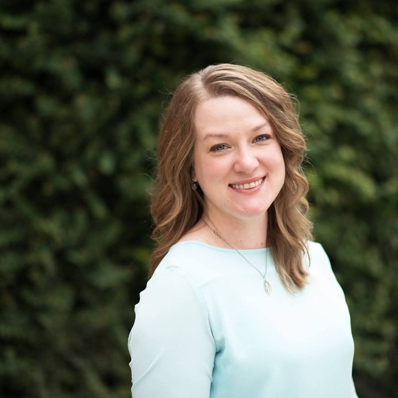 Meet your Posher, Emily c - Picture 1 of 1